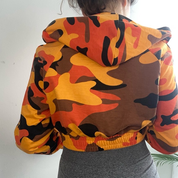 Cropped orange army hoodie - Picture 5 of 12
